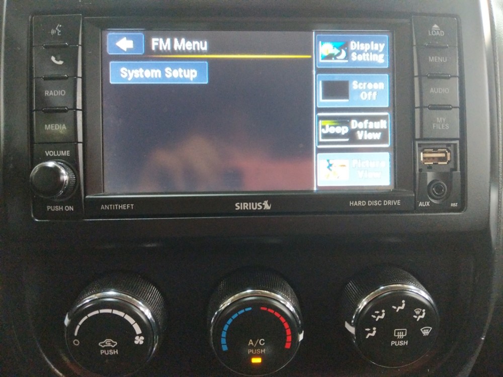2016 Jeep Compass - Stereo Package