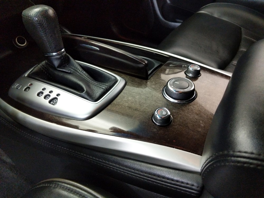 2015 INFINITI QX60 - Center Console/Cup Holders