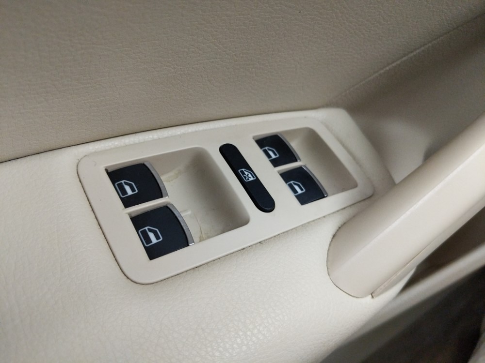 2014 Volkswagen Passat - Driver Power Windows/Lock Control