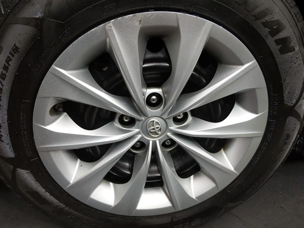 2017 Toyota Camry - Wheel
