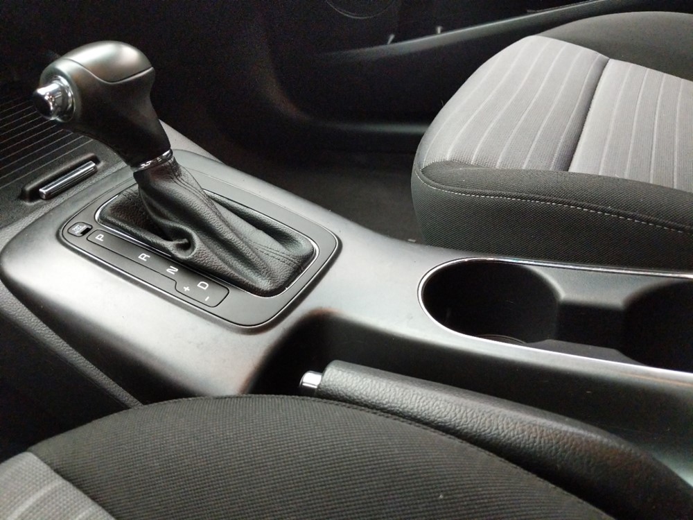 2015 Kia Forte - Center Console/Cup Holders