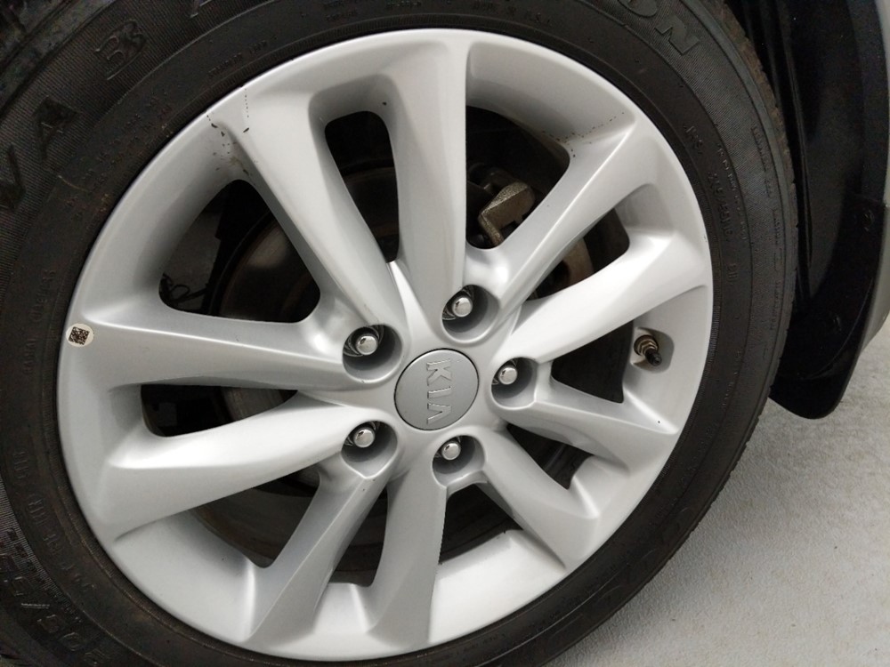 2015 Kia Forte - Wheel