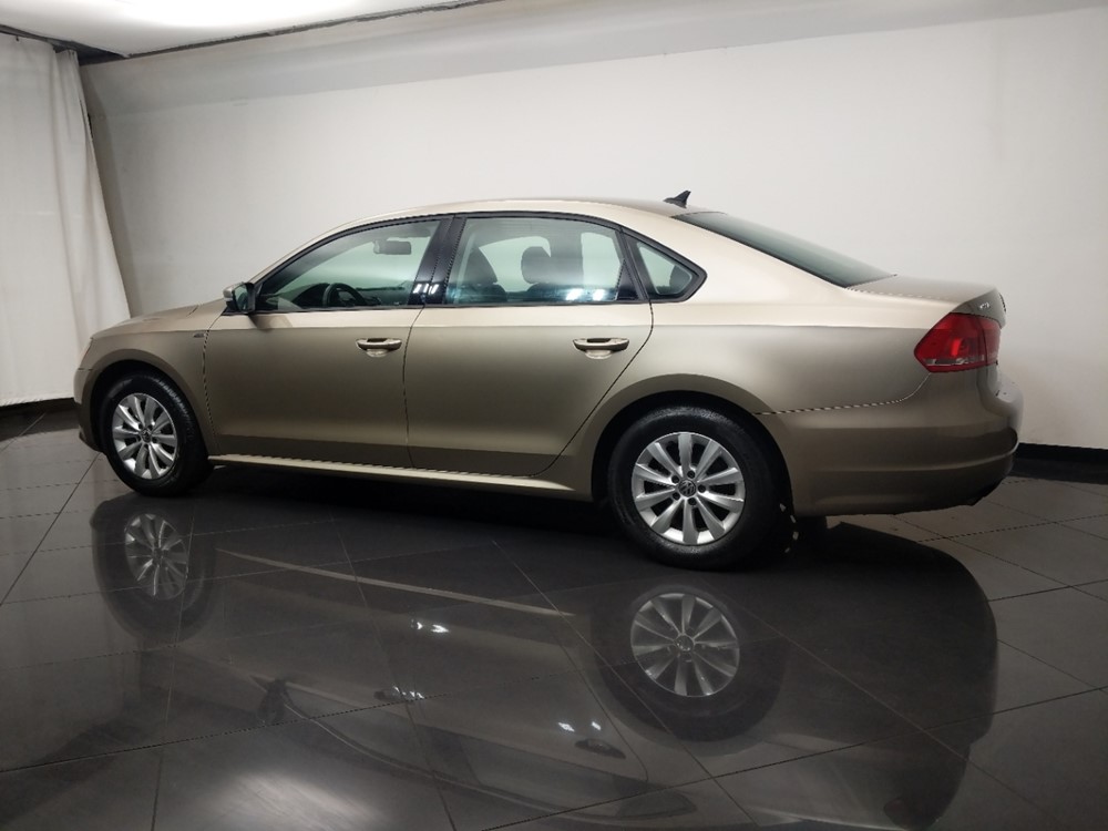 2015 Volkswagen Passat - Driver Rear Side