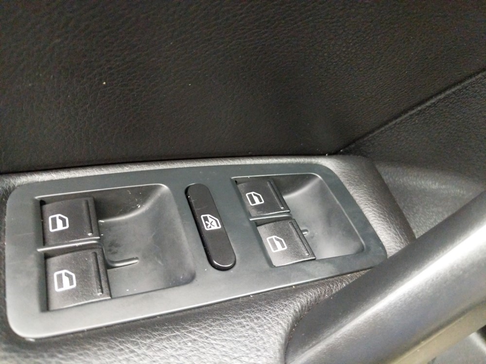 2015 Volkswagen Passat - Driver Power Windows/Lock Control