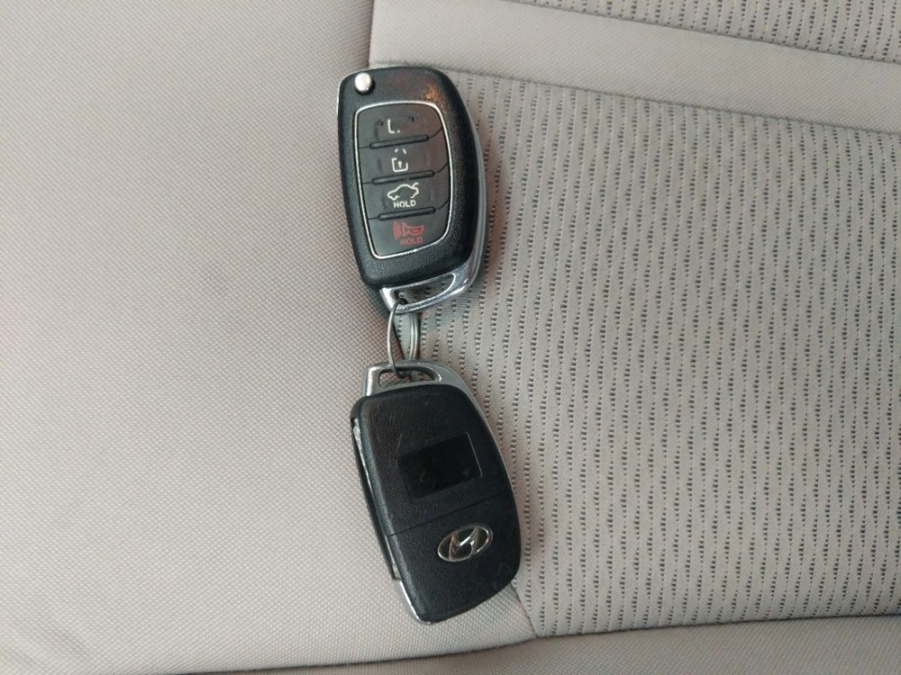 2015 Hyundai Sonata - Keys