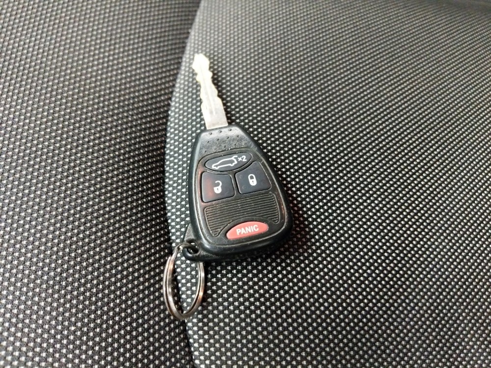 2014 Dodge Avenger - Keys