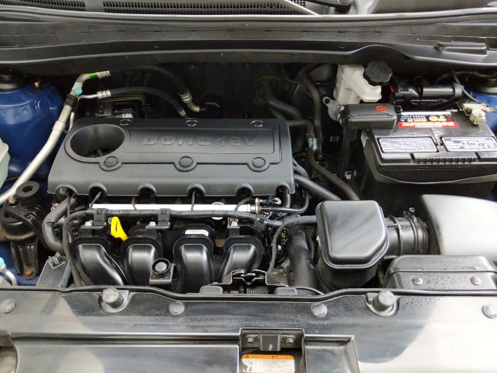 2012 Hyundai Tucson - Engine