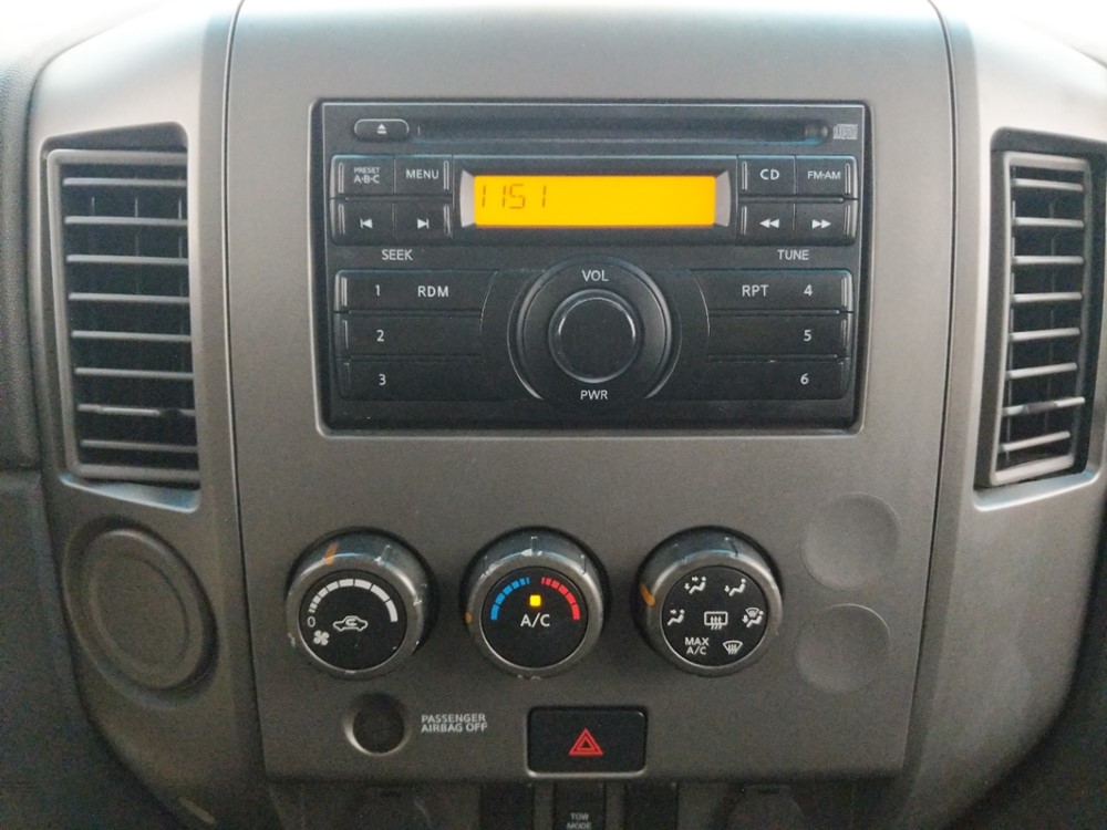 2013 Nissan Titan - Stereo Package