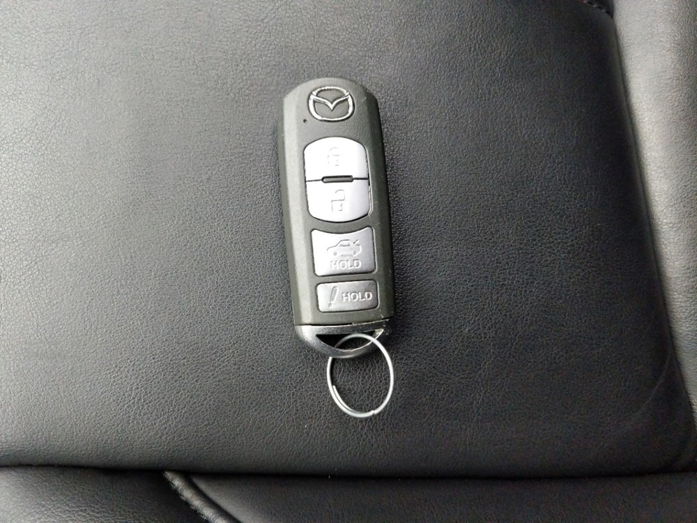 2017 Mazda Mazda3 - Keys