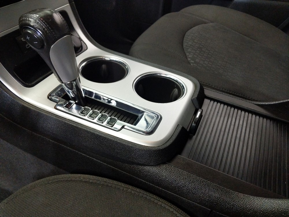 2011 GMC Acadia - Center Console/Cup Holders