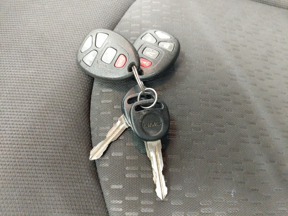 2011 GMC Acadia - Keys