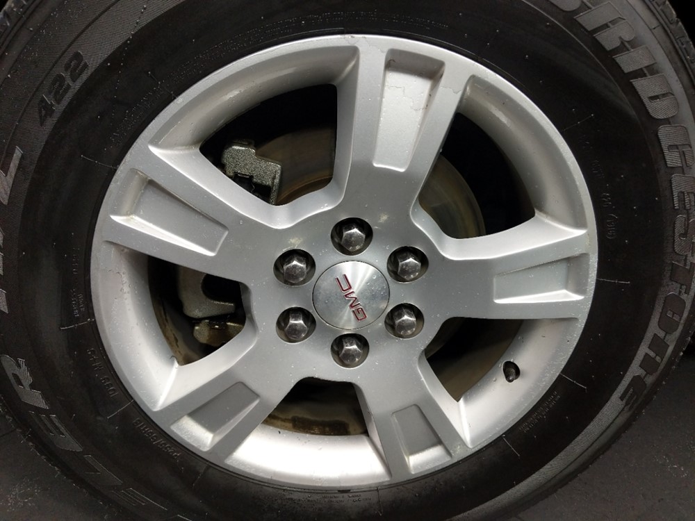 2011 GMC Acadia - Wheel