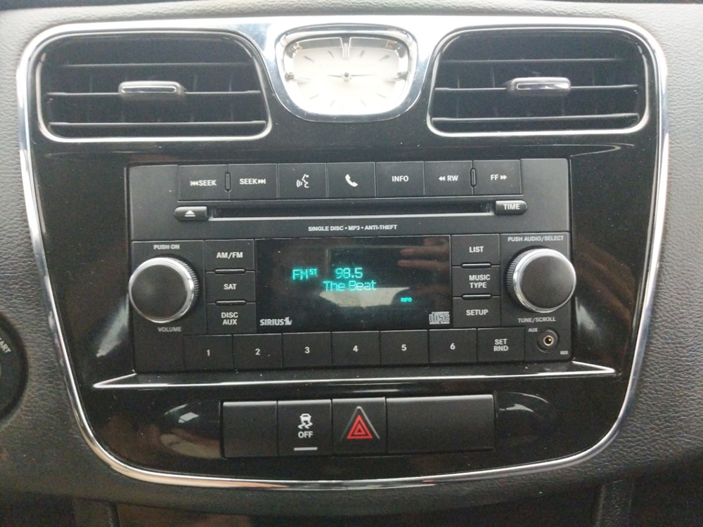 2013 Chrysler 200 - Stereo Package