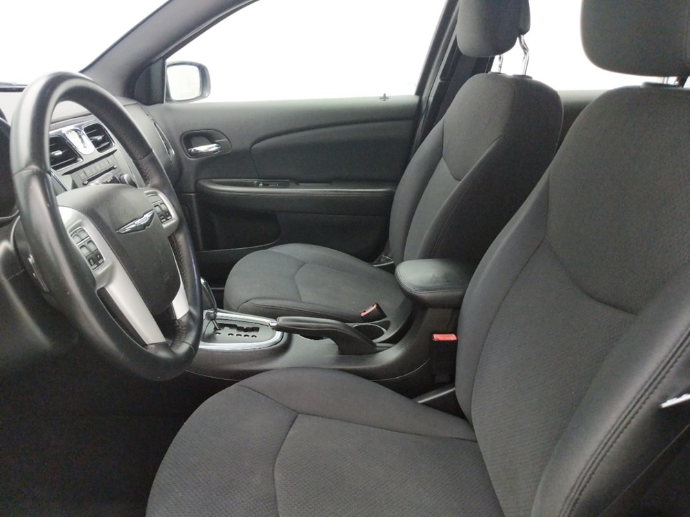 2013 Chrysler 200 - Driver Front Seat