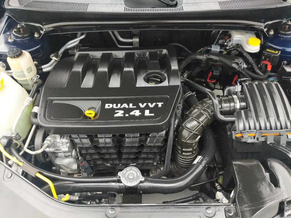 2013 Chrysler 200 - Engine