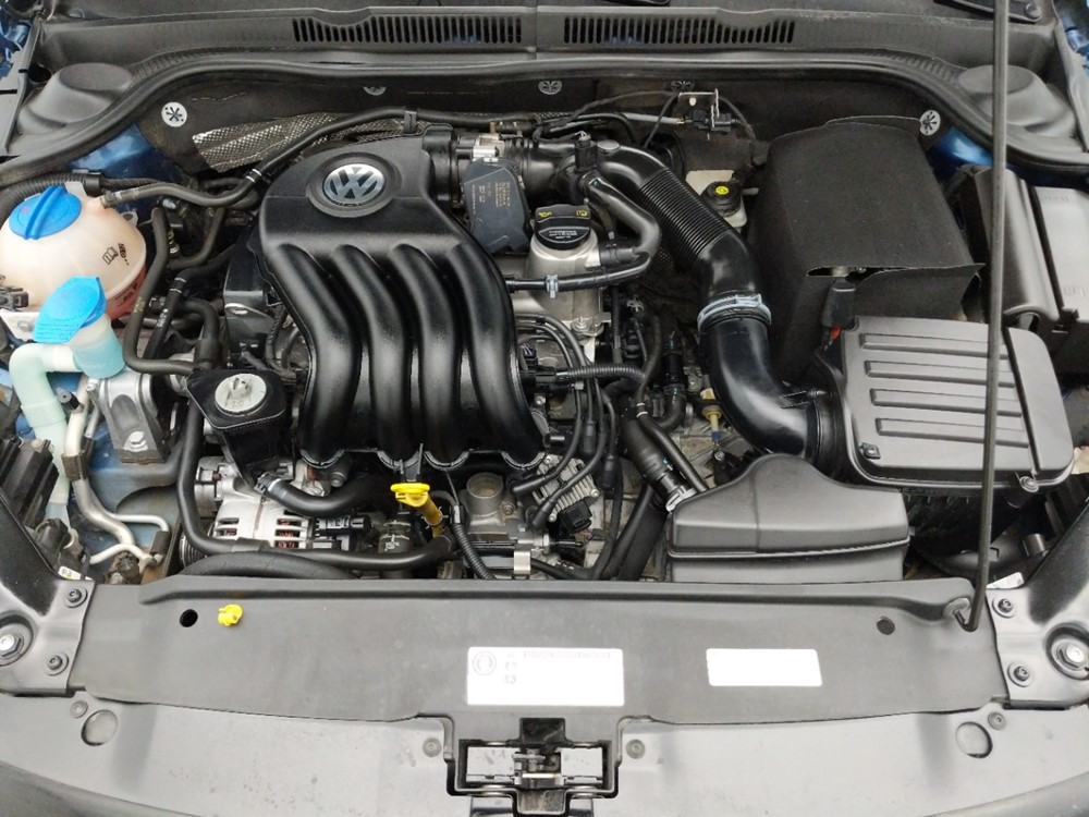 2015 Volkswagen Jetta - Engine