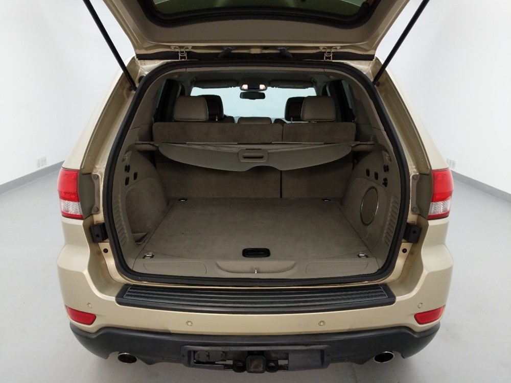 2011 Jeep Grand Cherokee - Trunk