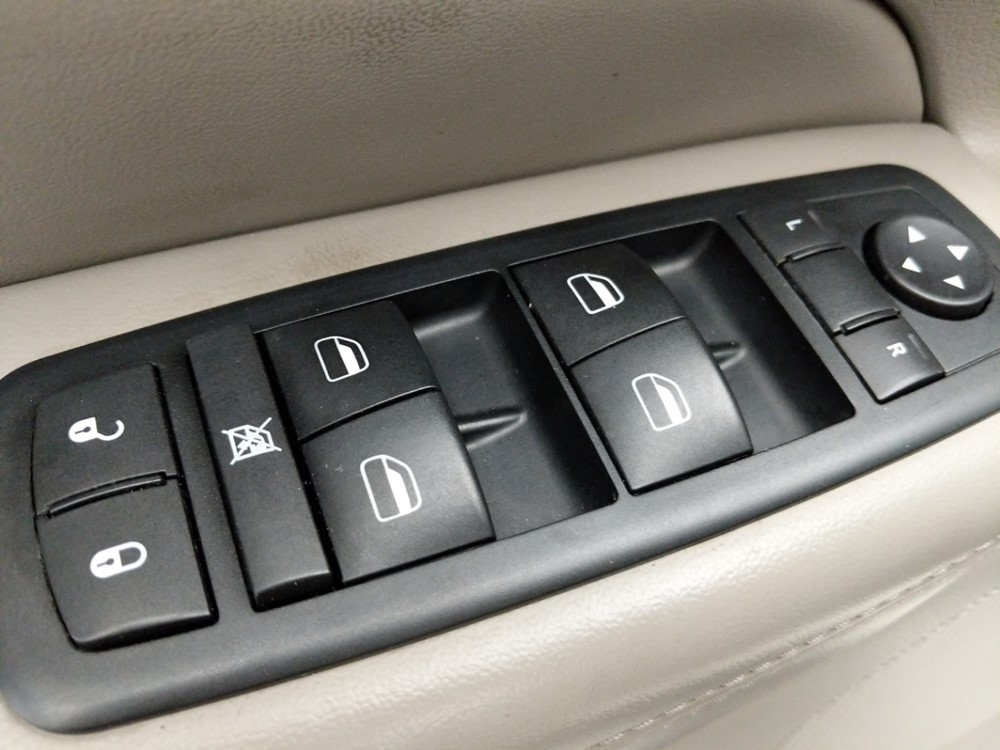 2011 Jeep Grand Cherokee - Driver Power Windows/Lock Control