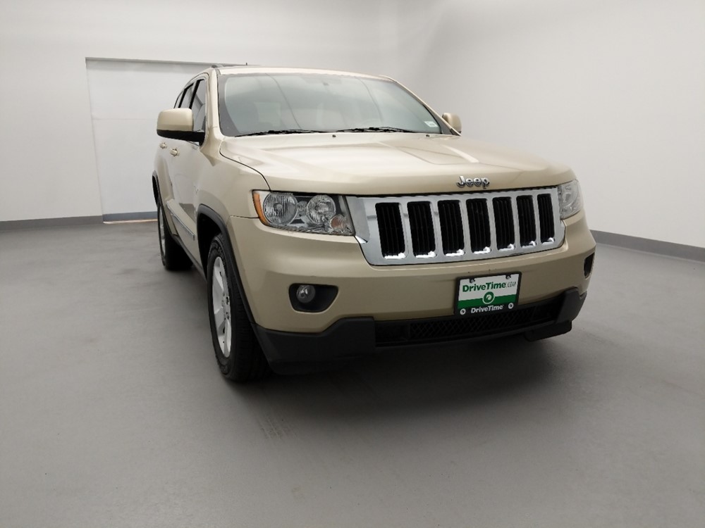 2011 Jeep Grand Cherokee - Passenger Front Hood