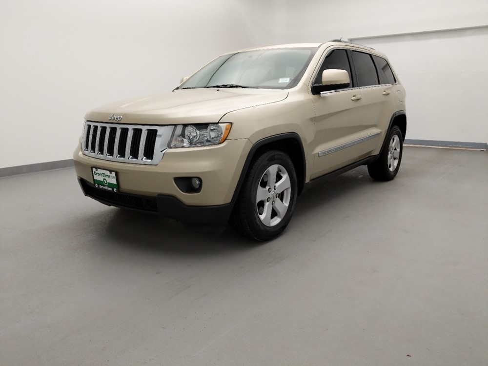 2011 Jeep Grand Cherokee - Driver Front Bumper