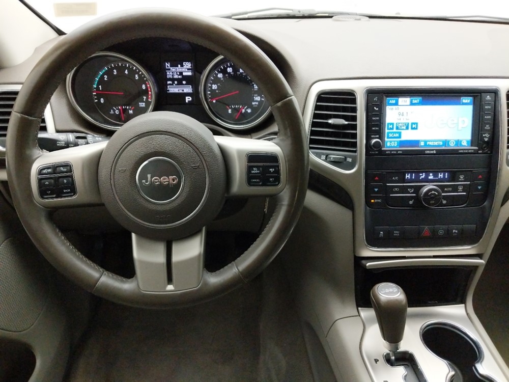 2011 Jeep Grand Cherokee - Driver Dash