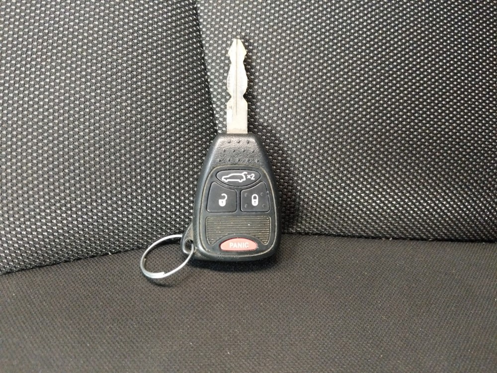 2014 Dodge Avenger - Keys