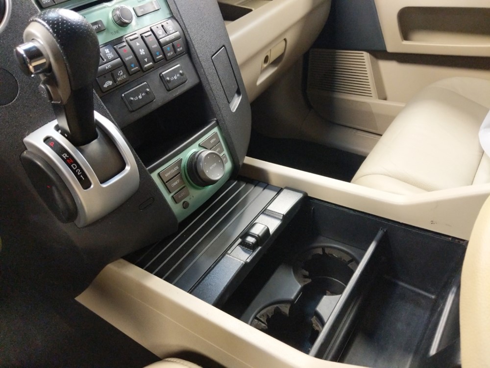 2011 Honda Pilot - Center Console/Cup Holders