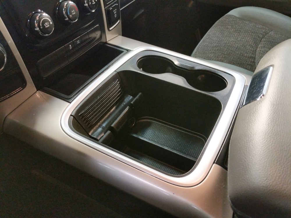 2017 Dodge Ram 1500 - Center Console/Cup Holders