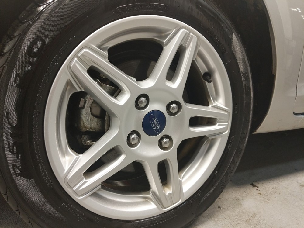 2017 Ford Fiesta - Wheel