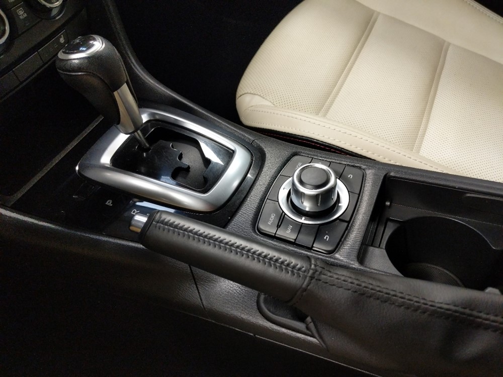 2014 Mazda Mazda6 - Center Console/Cup Holders