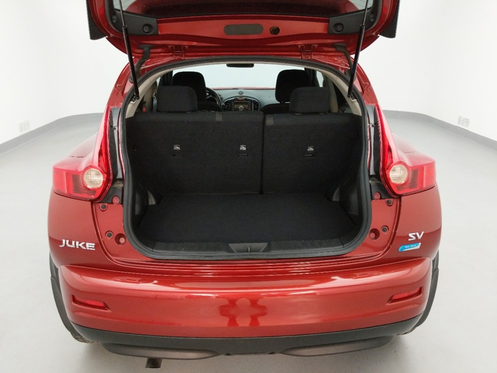 2013 Nissan JUKE - Trunk