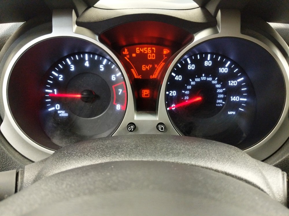 2013 Nissan JUKE - Odometer Close Up