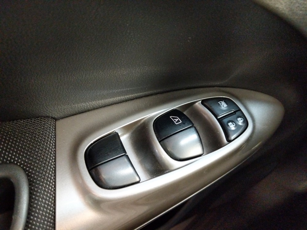2013 Nissan JUKE - Driver Power Windows/Lock Control