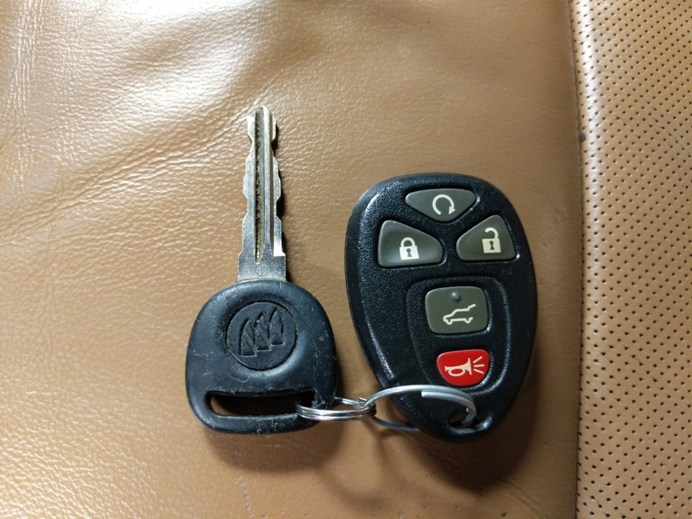 2013 Buick Enclave - Keys