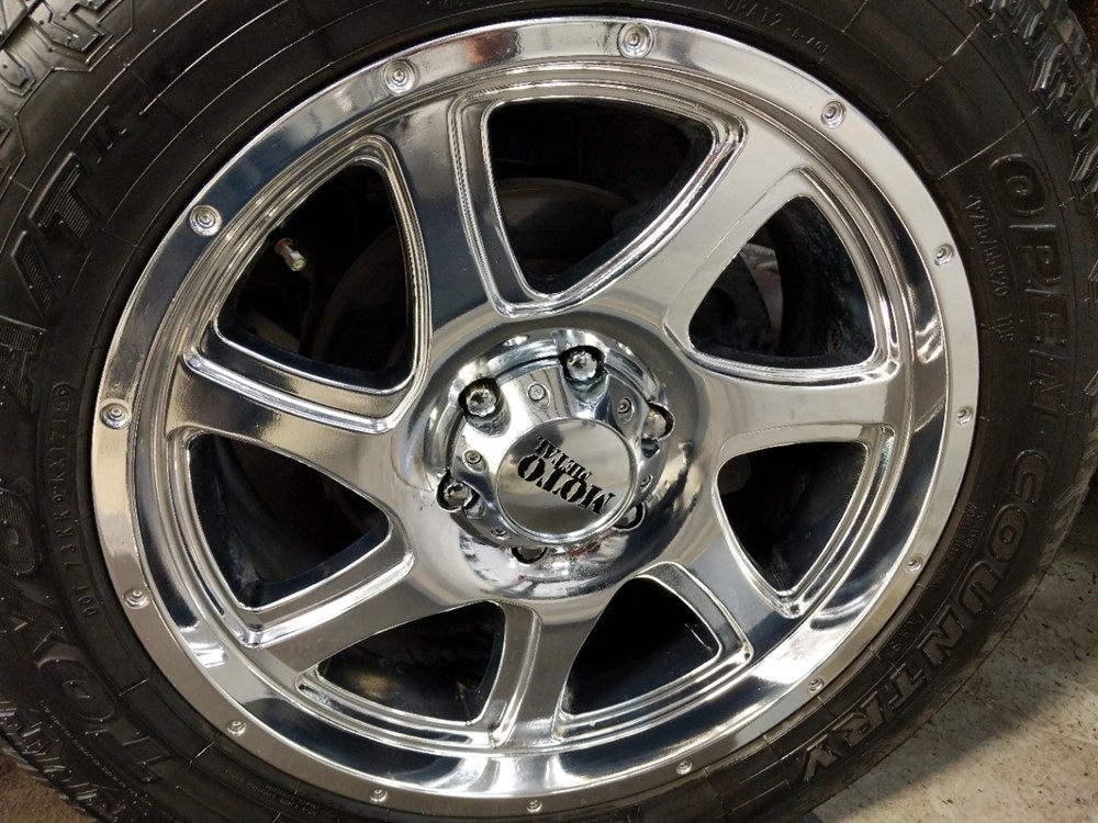 2014 Chevrolet Silverado 1500 - Wheel