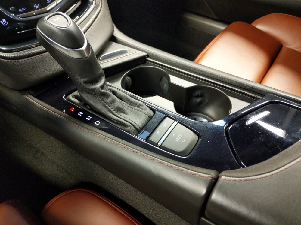 2014 Cadillac CTS - Center Console/Cup Holders
