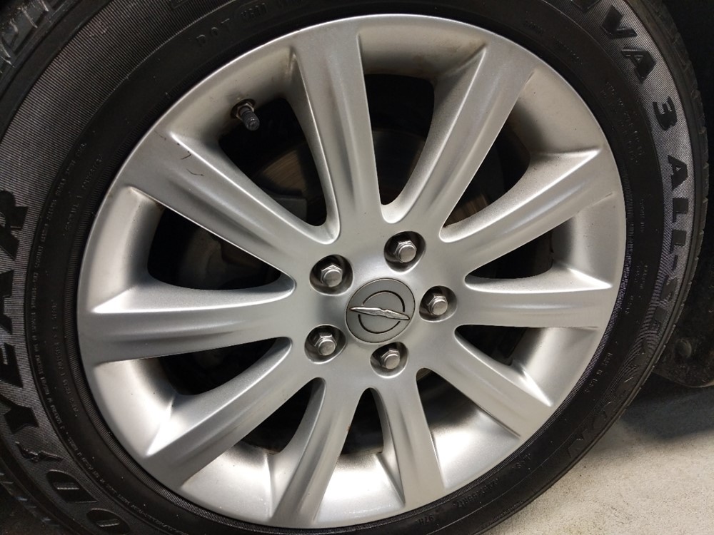 2013 Chrysler 200 - Wheel