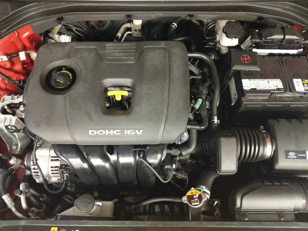 2017 Hyundai Elantra - Engine
