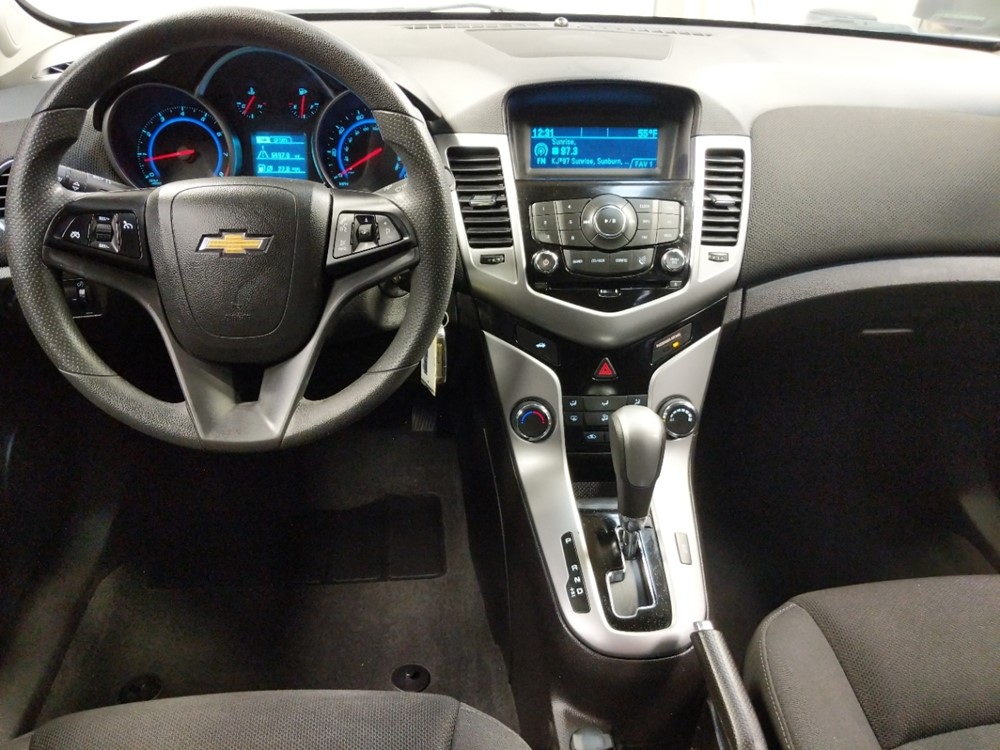 2016 Chevrolet Cruze - Driver Dash