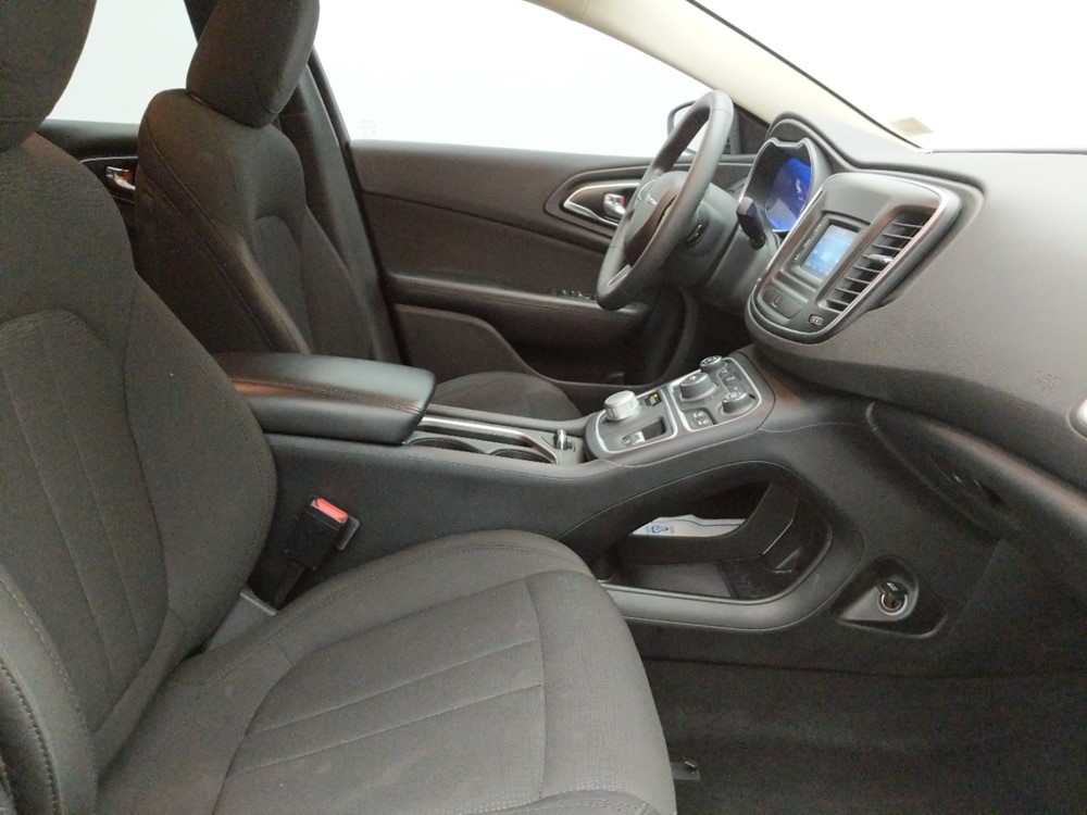 2016 Chrysler 200 - Passenger Front Seat