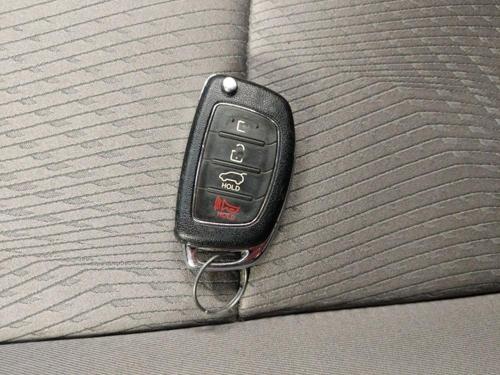 2014 Hyundai Santa Fe - Keys