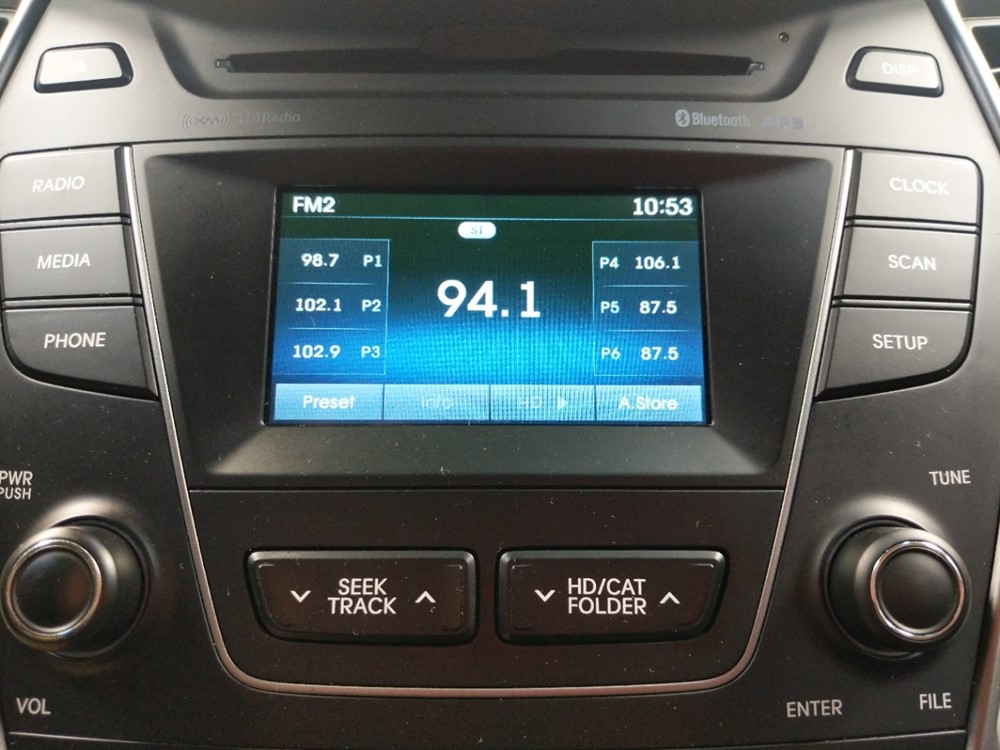 2014 Hyundai Santa Fe - Stereo Package