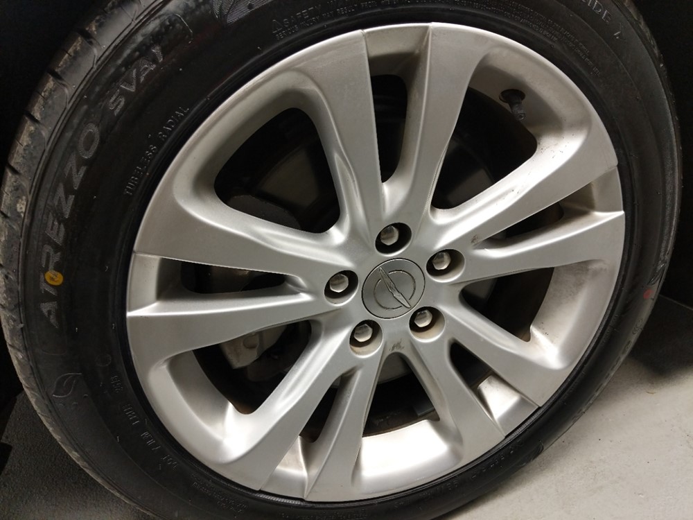 2015 Chrysler 200 - Wheel