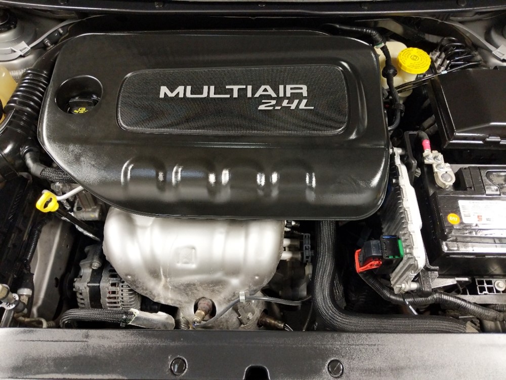 2015 Chrysler 200 - Engine