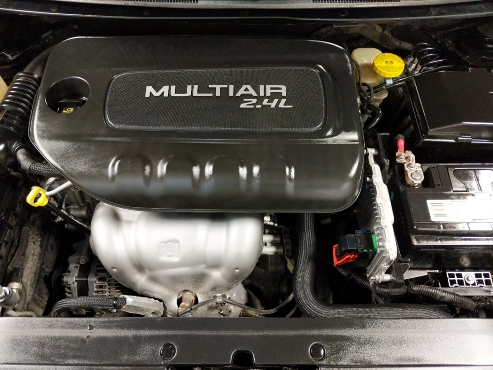 2016 Chrysler 200 - Engine