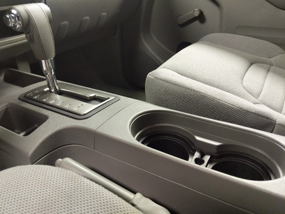 2017 Nissan Frontier - Center Console/Cup Holders