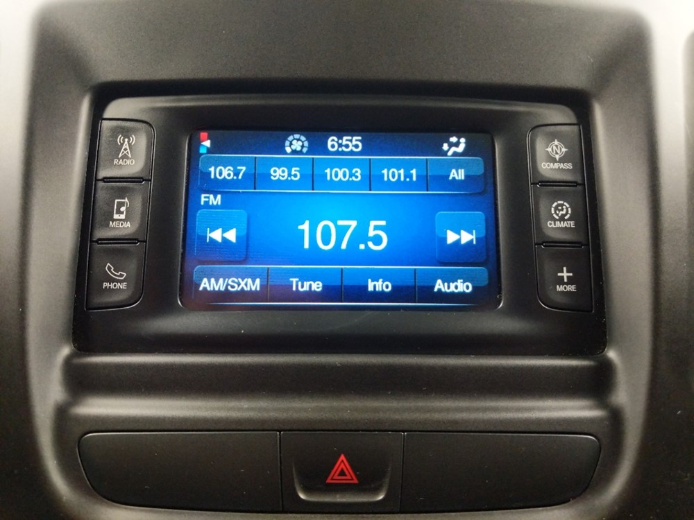 2015 Chrysler 200 - Stereo Package