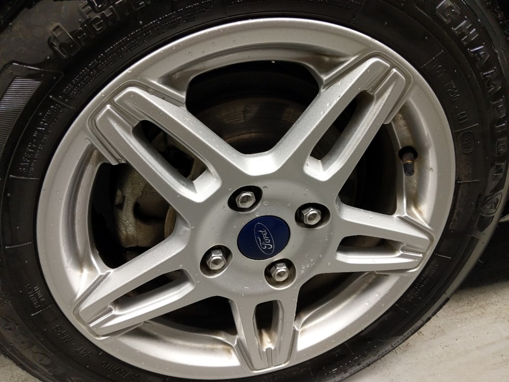2017 Ford Fiesta - Wheel