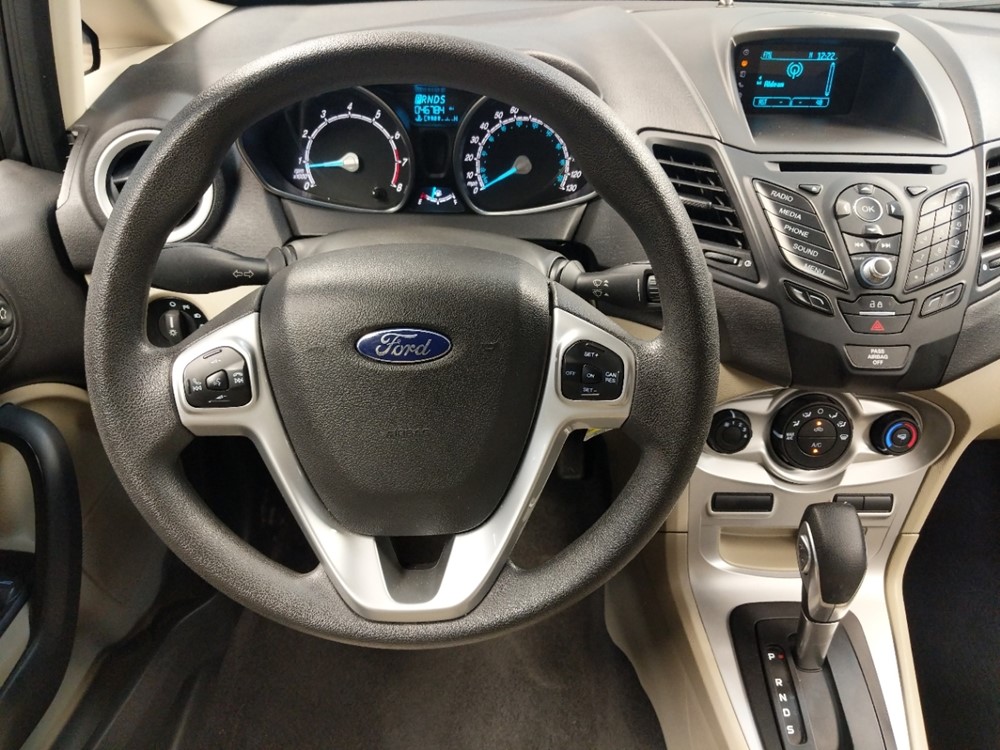 2017 Ford Fiesta - Driver Dash