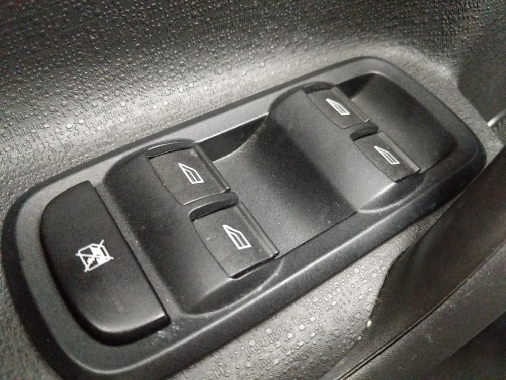 2017 Ford Fiesta - Driver Power Windows/Lock Control